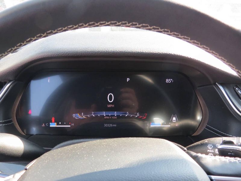 Used 2022 Jeep Grand Cherokee L Laredo 4x4 4dr SUVImage 16