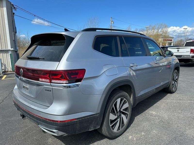 2024 Volkswagen Atlas 2.0T SE w/TechnologyImage 13