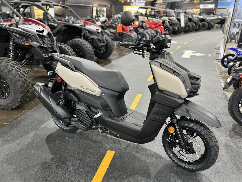 New 2025 Yamaha ZUMA 125 Image 1