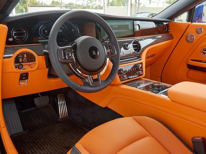 2025 Rolls-Royce Spectre Image 10