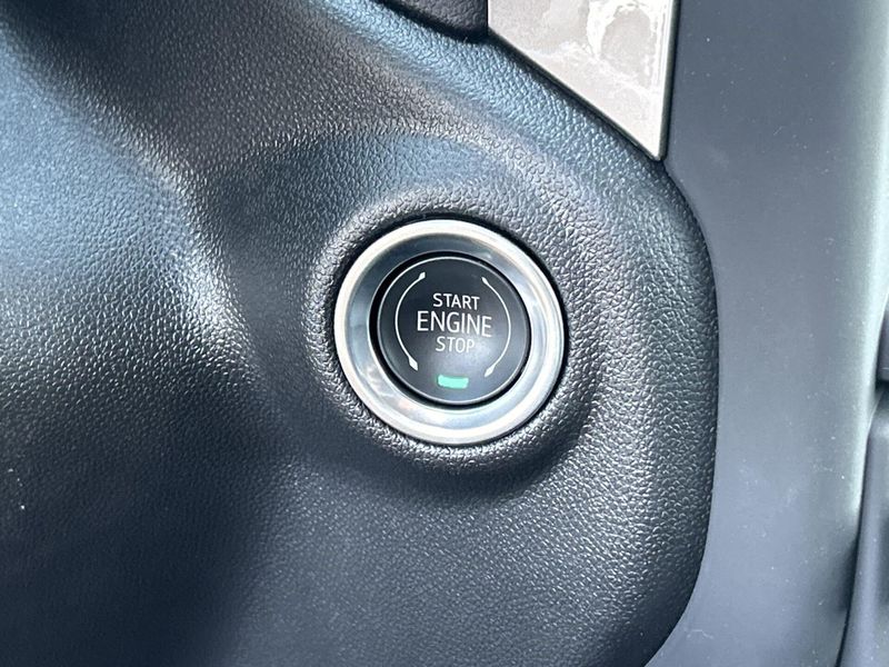 2024 Chevrolet Silverado 3500HD CC Work TruckImage 17