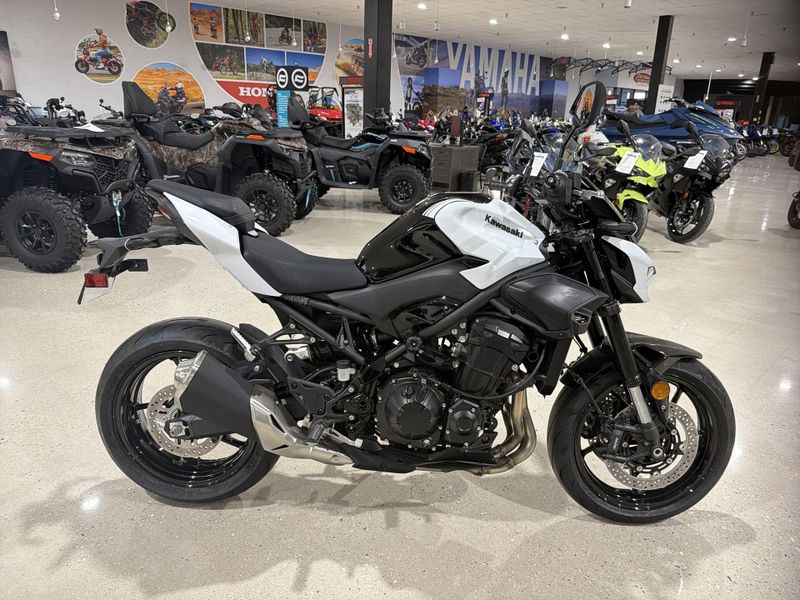 New 2026 Kawasaki Z900 ABS Image 18