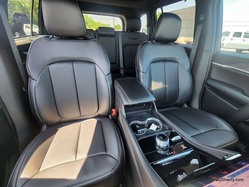 New 2025 Jeep Grand Cherokee Limited 4x4