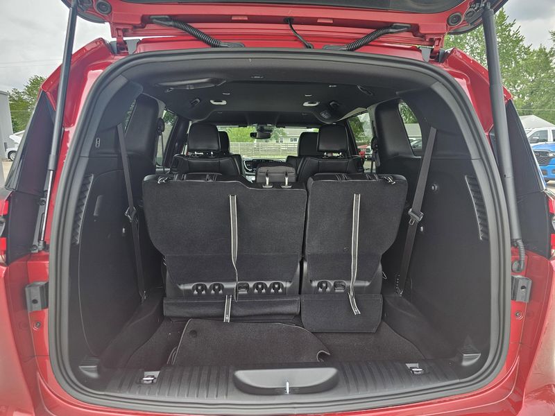 2025 Chrysler Pacifica SelectImage 9