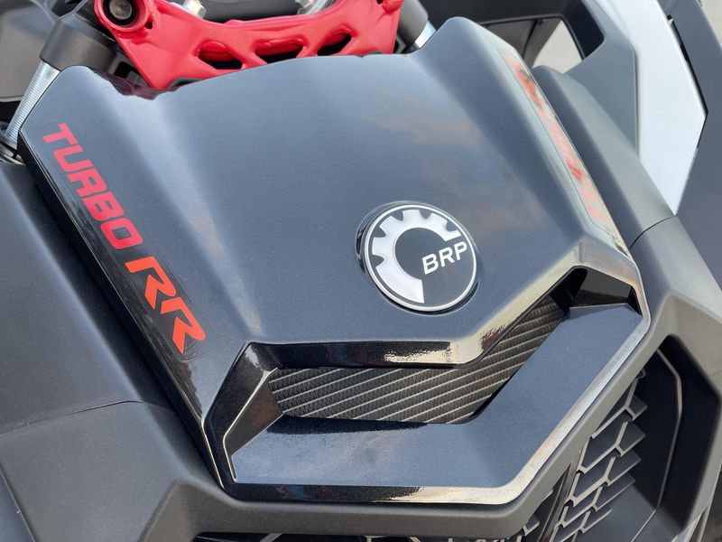 2025 Can-Am MAVERICK X3 MAX X RC TURBO RR Image 4