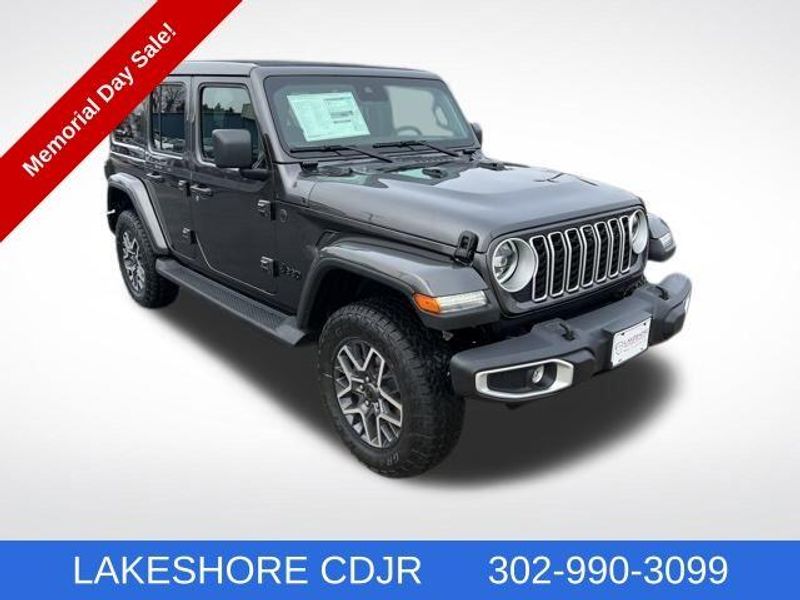2025 Jeep Wrangler 4-door SaharaImage 1