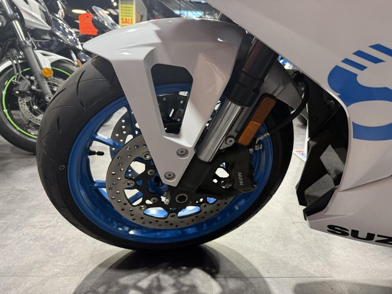 Used 2026 Suzuki GSX 8R Image 2