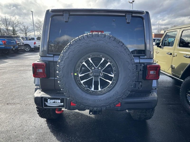 2025 Jeep Wrangler 4-door Rubicon XImage 8