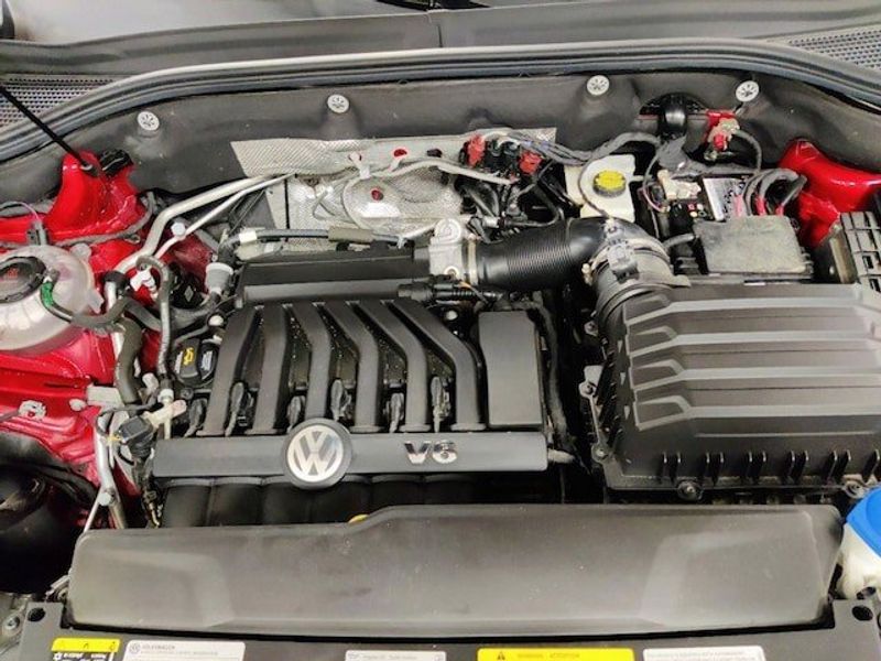 2021 Volkswagen Atlas Cross Sport V6 SEL Premium R-Line AWDImage 46