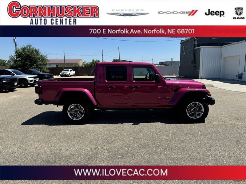 2024 Jeep Gladiator Sport S 4x4Image 1