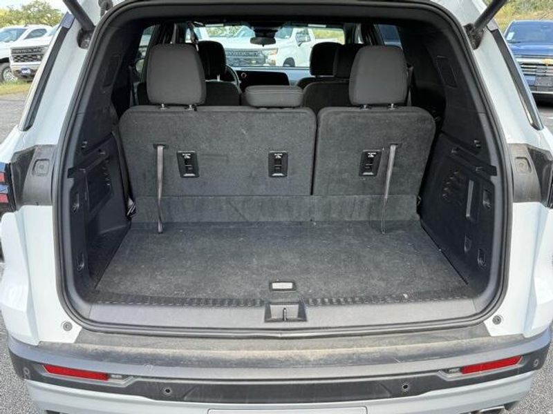 2025 Chevrolet Traverse 1LT photo 10