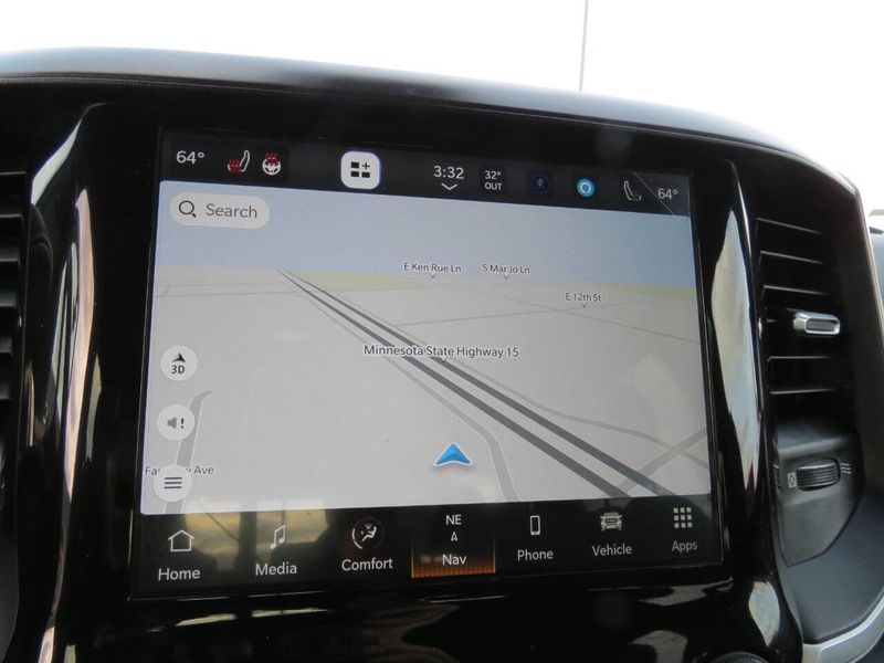 Used 2023 RAM 1500 Big Horn 4x4 4dr Crew Cab 5.6 ft. SB PickupImage 23