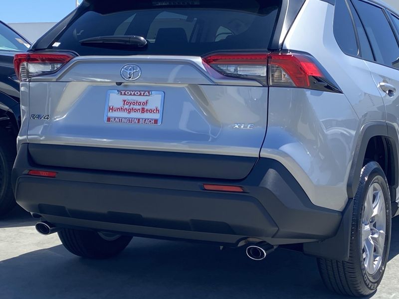New 2025 Toyota RAV4 XLEImage 4