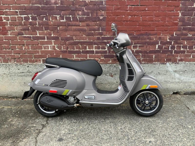 2024 Vespa GTS SUPERTECH 300 