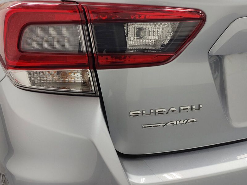 2021 Subaru Impreza Limited AWD w/Sunroof/Nav/Harman AudioImage 4