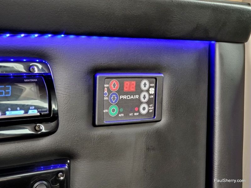 2015 RAM ProMaster 1500 Low RoofImage 36