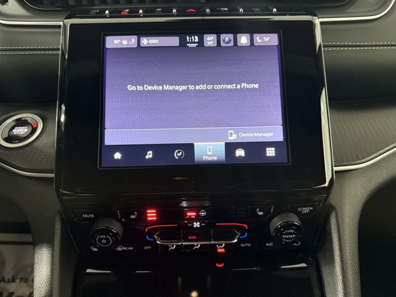 Used 2024 Jeep Grand Cherokee L LaredoImage 34