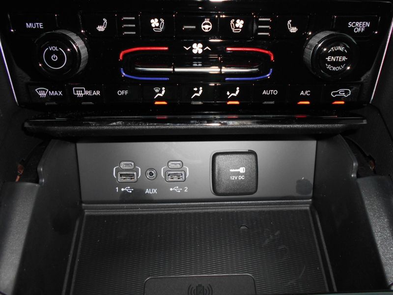 New 2025 Jeep Grand Cherokee L Limited 4x4Image 18