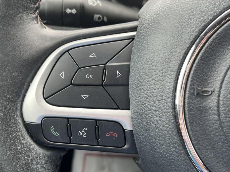 2018 Jeep Compass Image 12