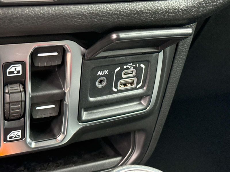 New 2026 Jeep Gladiator Sport S 4x4