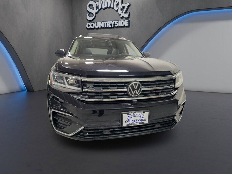 Used 2023 Volkswagen Atlas V6 AWD SEL Premium R-Line w/SunroofImage 2