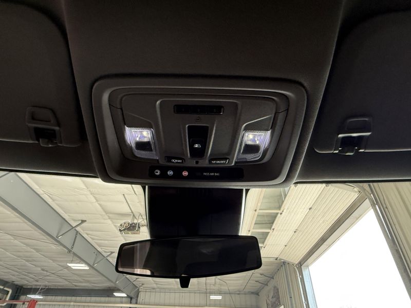 Used 2025 Chevrolet Silverado 1500 LTImage 21