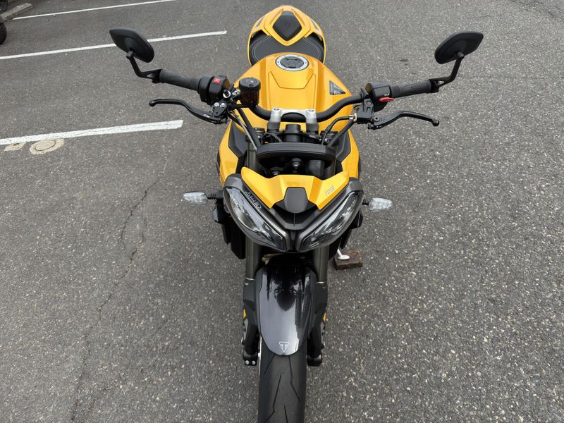 2025 Triumph Street Triple 765 RS - COSMIC YELLOW 