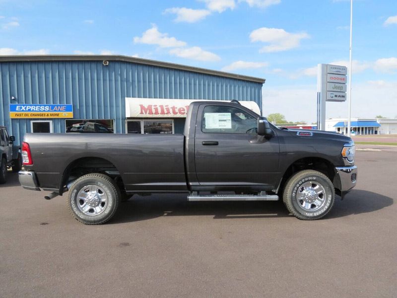 New 2024 RAM 2500 Tradesman Regular Cab 4x4 8