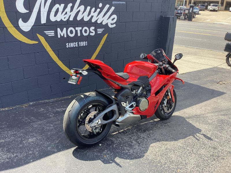 New 2025 Ducati PANIGALE V4 S 