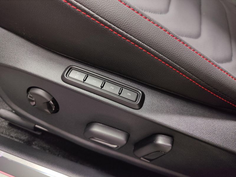 2025 Volkswagen Jetta GLI Autobahn w/Sunroof & Beats AudioImage 13