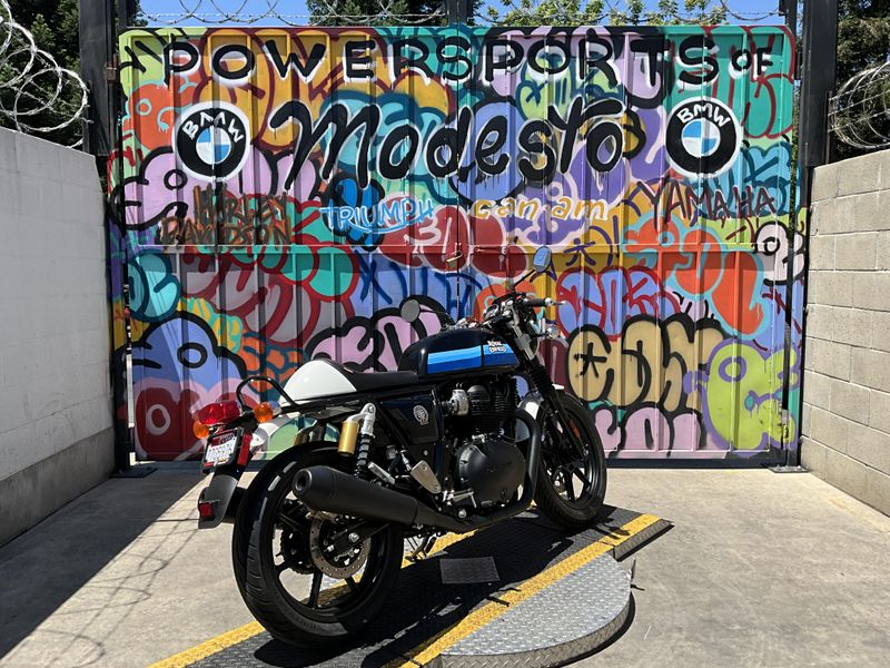 Used 2024 Royal Enfield INTERCEPTOR 650 Image 6