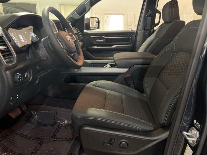 2025 RAM 1500 Big Horn Crew Cab 4x4 5'7' Box