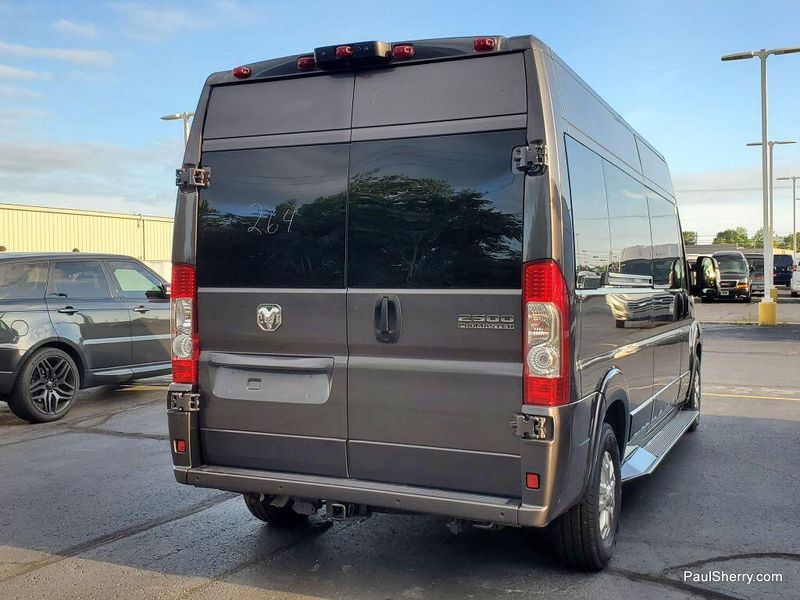 2024 RAM ProMaster 2500 Window Van High Roof 159WBImage 5