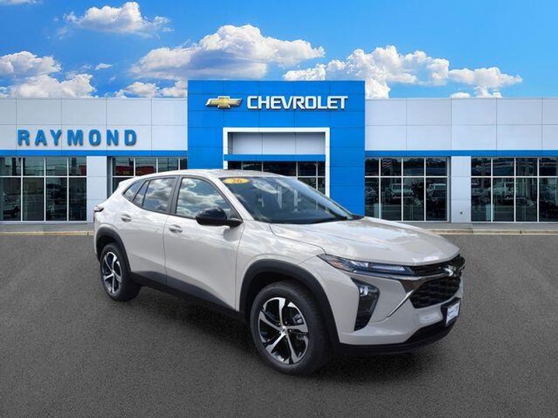 New 2026 Chevrolet Trax 1RSImage 1