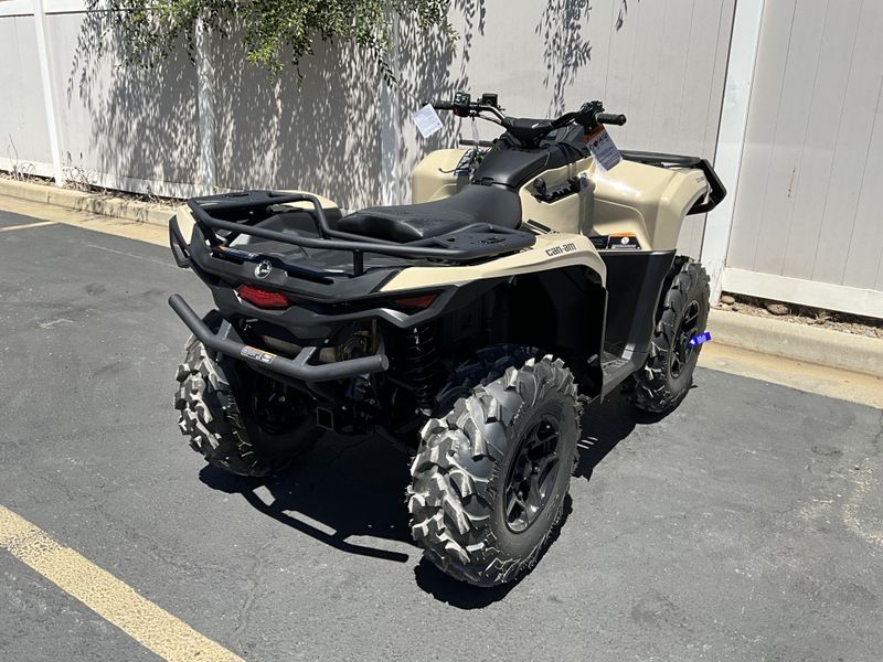 New 2026 Can-Am OUTLANDER PRO XU HD7 Image 5