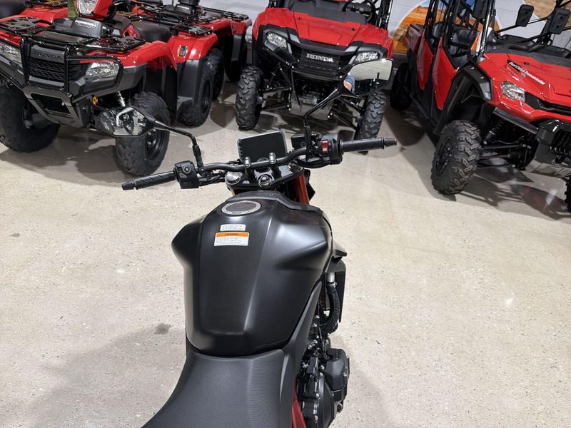 New 2026 Honda CB750 HORNET E-CLUTCH Image 25