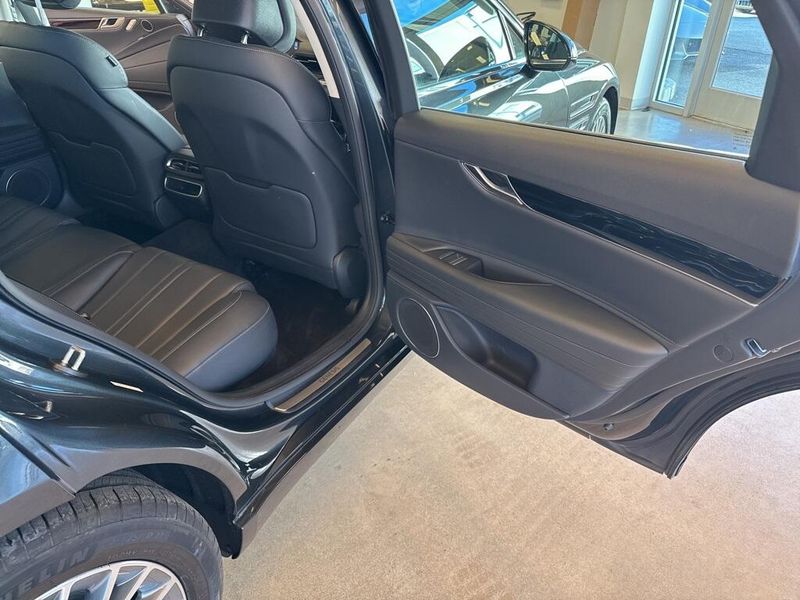 2023 Genesis G80 2.5T