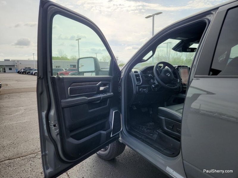 New 2026 RAM 3500 Laramie Crew Cab 4x4 6'4' Box