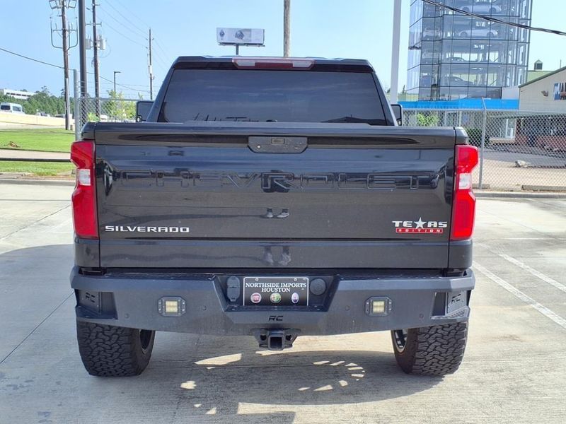2019 Chevrolet Silverado 1500 Custom Trail BossImage 9