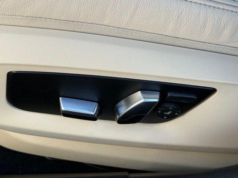 Used 2023 BMW 5 Series 530e iPerformanceImage 20