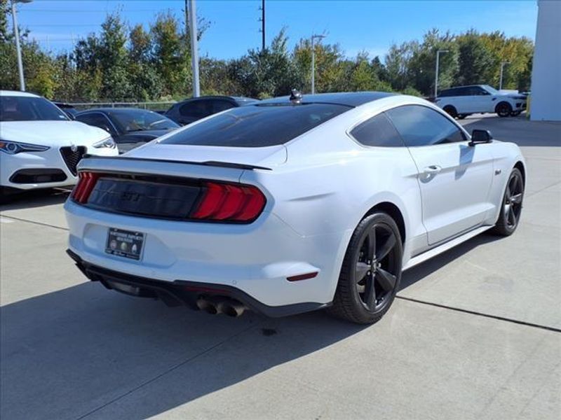 2022 Ford Mustang GT PremiumImage 10