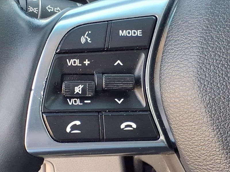 Used 2018 Hyundai Sonata LimitedImage 18