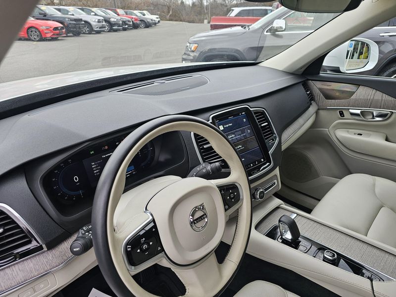Used 2023 Volvo XC90 Recharge Plug-In Hybrid PlusImage 10