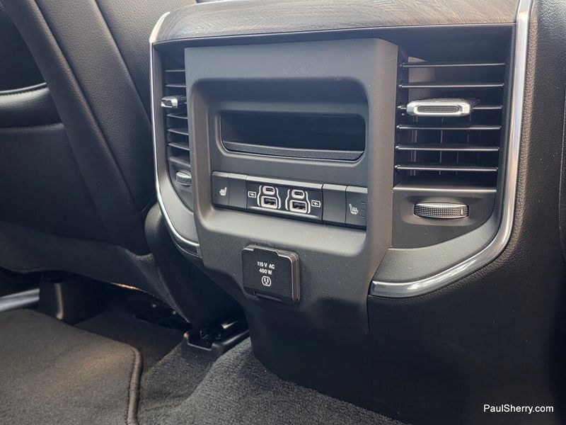 New 2026 RAM 1500 Laramie Crew Cab 4x4 5'7' Box