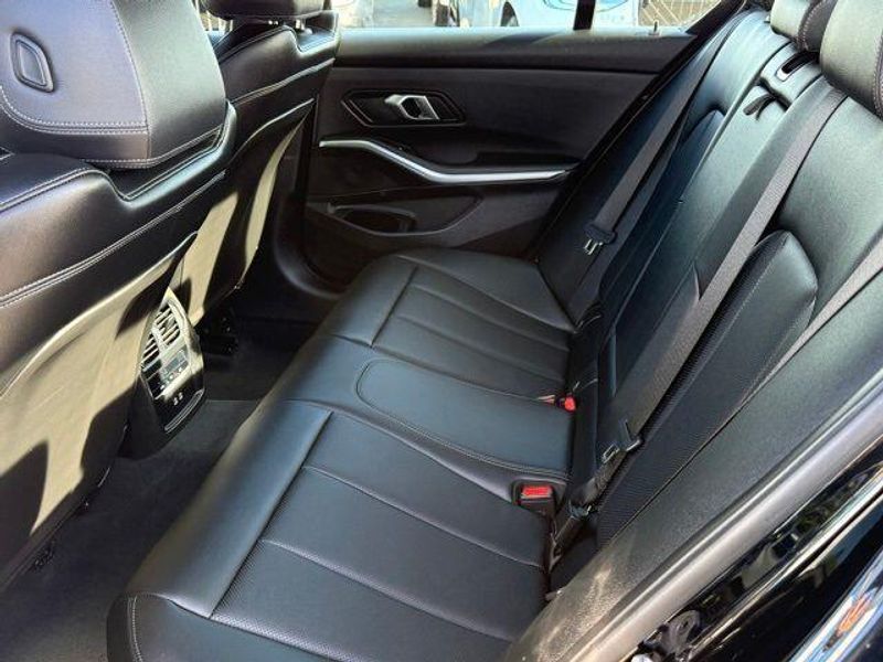 Used 2025 BMW 3 Series 330iImage 31