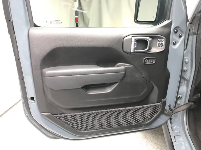 Used 2024 Jeep Gladiator NighthawkImage 3