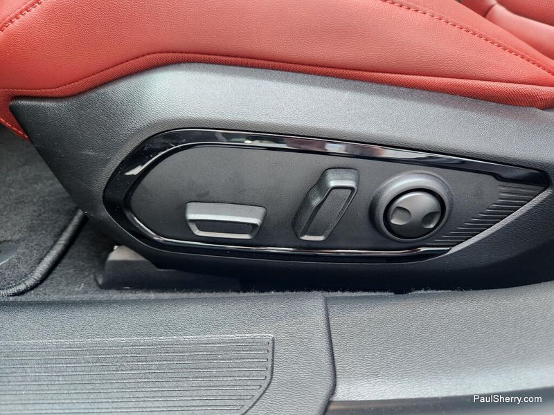 New 2026 Dodge Charger R/T Plus 4-door Awd
