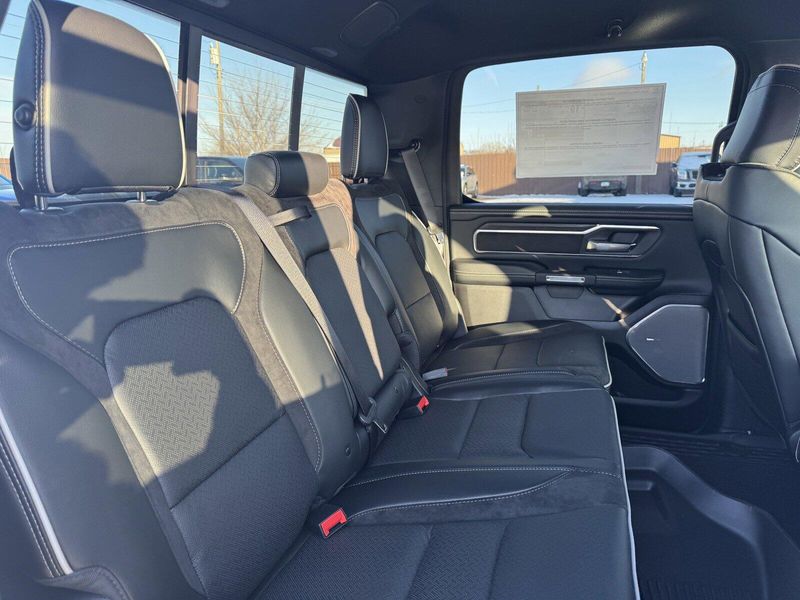 2025 RAM 1500 LaramieImage 11