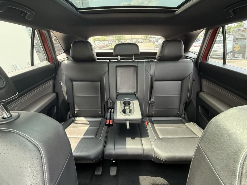 2023 Volkswagen Atlas Cross Sport 3.6L V6 SELImage 45