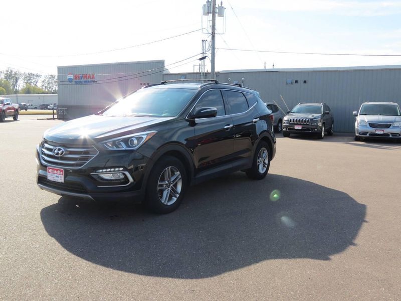 Used 2017 Hyundai Santa Fe Sport 2.4L AWD 4dr SUVImage 6